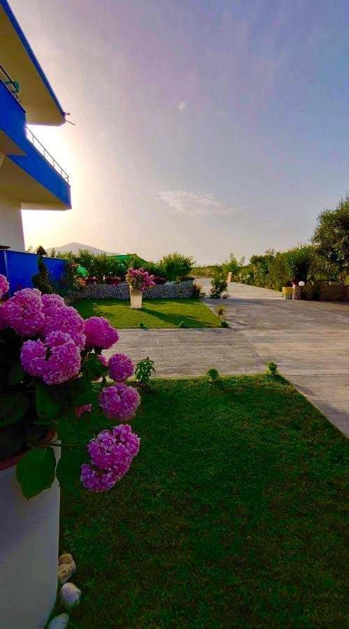 Kred Hotel Orikum Bagian luar foto