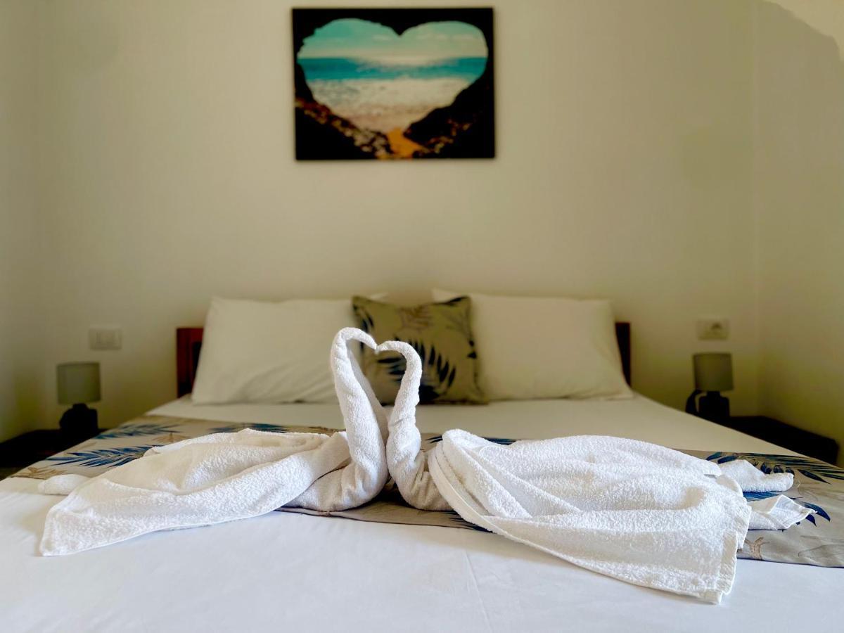 Kred Hotel Orikum Bagian luar foto