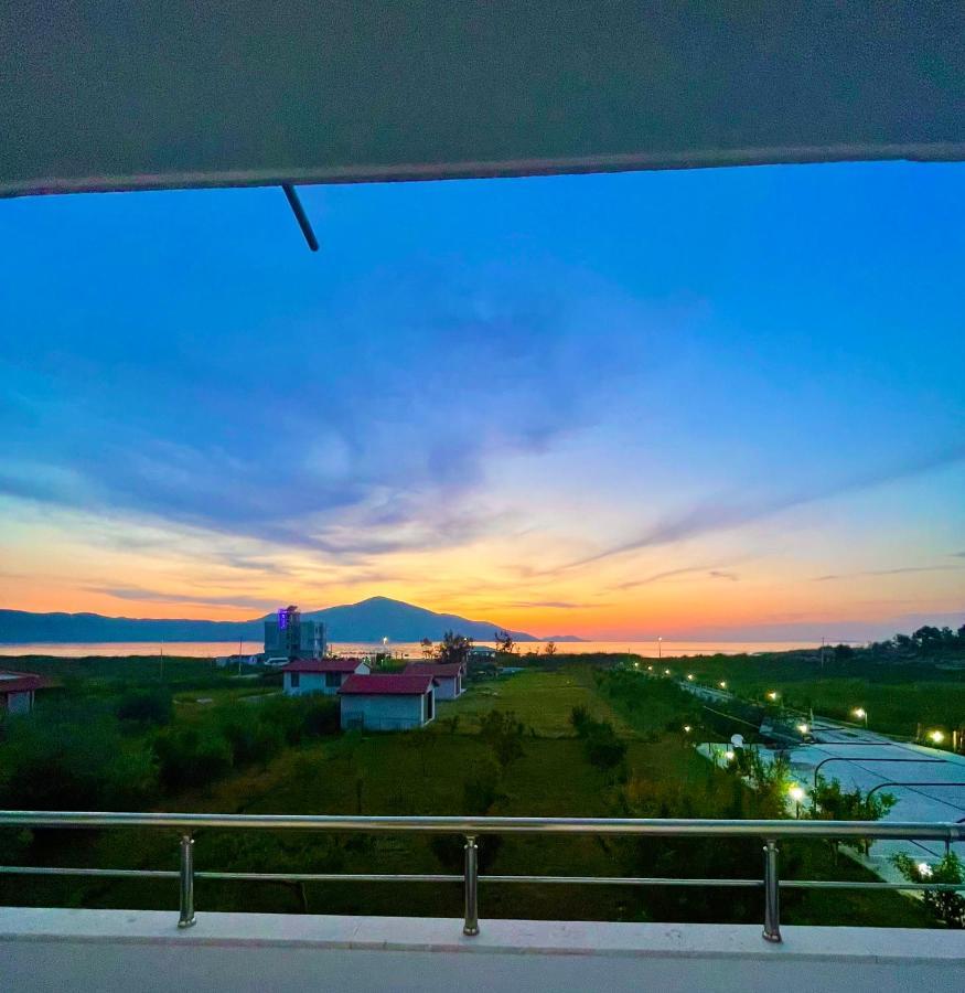 Kred Hotel Orikum Bagian luar foto