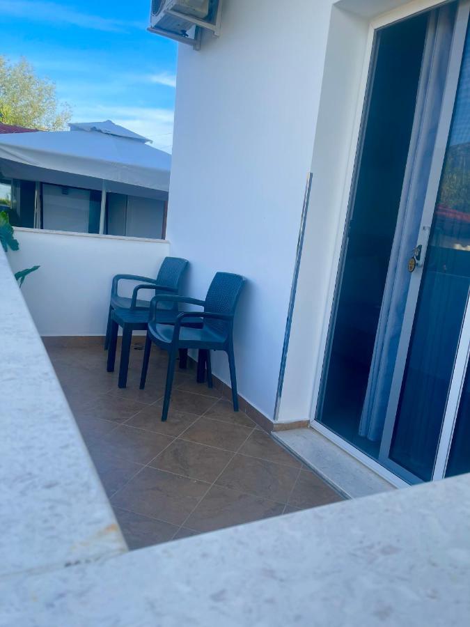 Kred Hotel Orikum Bagian luar foto